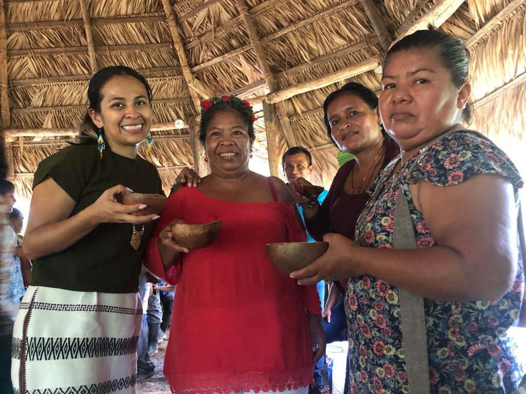 Entrega de semilla de arroces acriollado a organizaciones ACOMUITA y Kábata Könana.